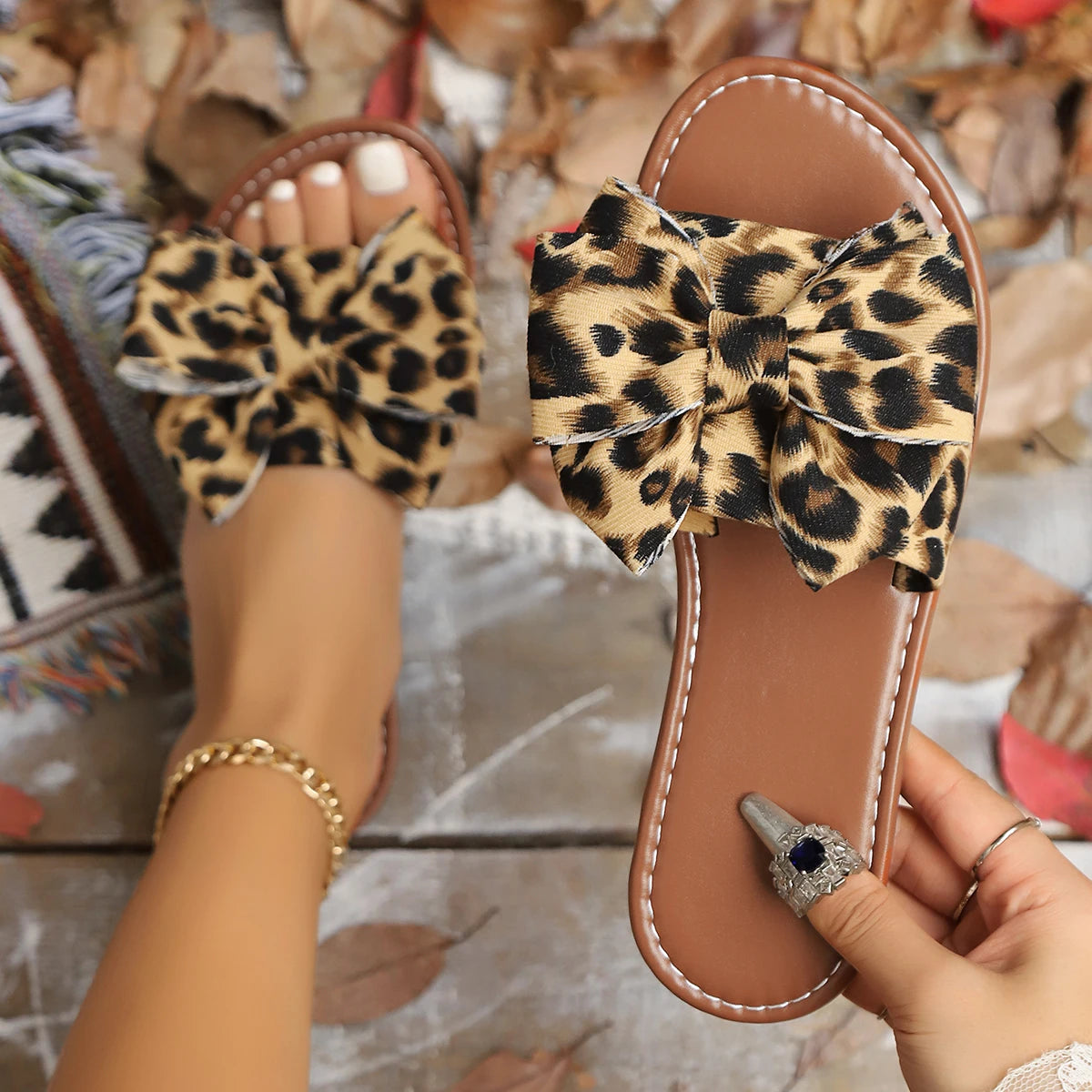 Lightweight Flat Beach Sandals